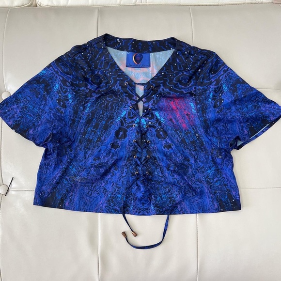 Liberated Heart stellar lace up satin crop top - Picture 3 of 5